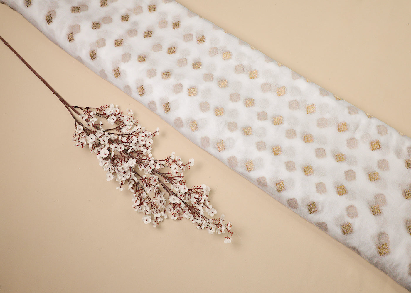 White Georgette Fabric With All Over Zari Handloom 16752