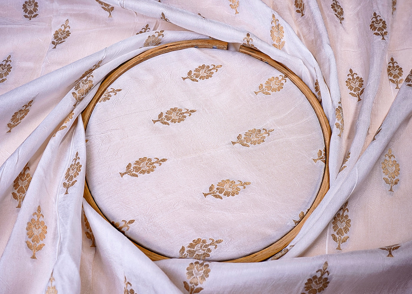 ( Pre-Cut 3.25 MTR) White Dola Silk Fabric With All Over Zari Handloom   18097