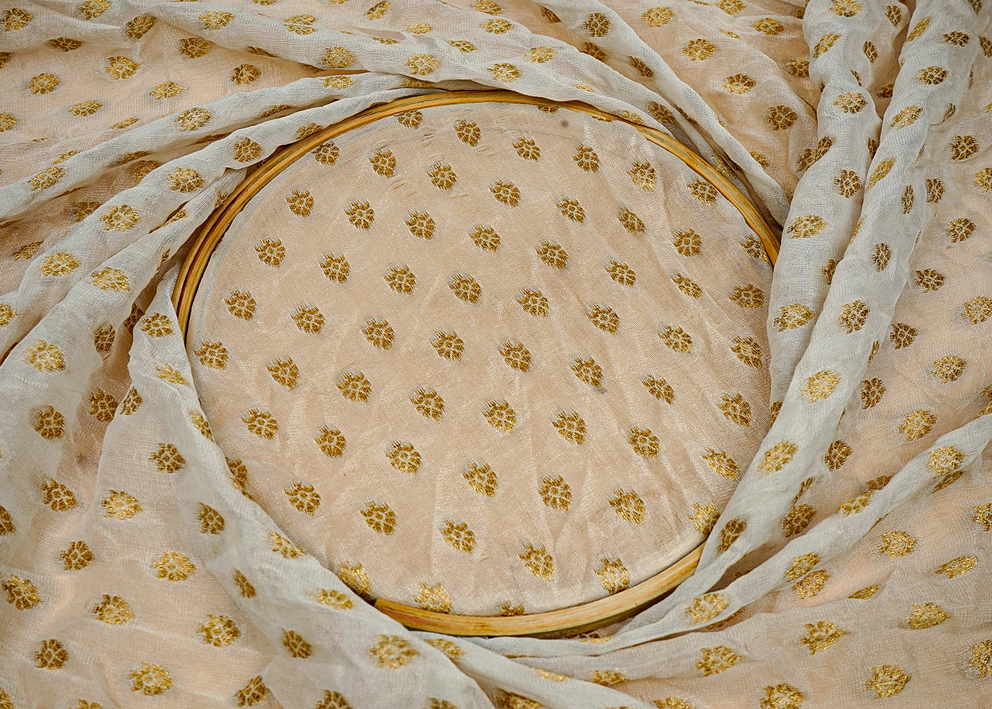 ( Pre-Cut 0.75 MTR) White Georgette Fabric With All Over Golden Zari Handloom 18211