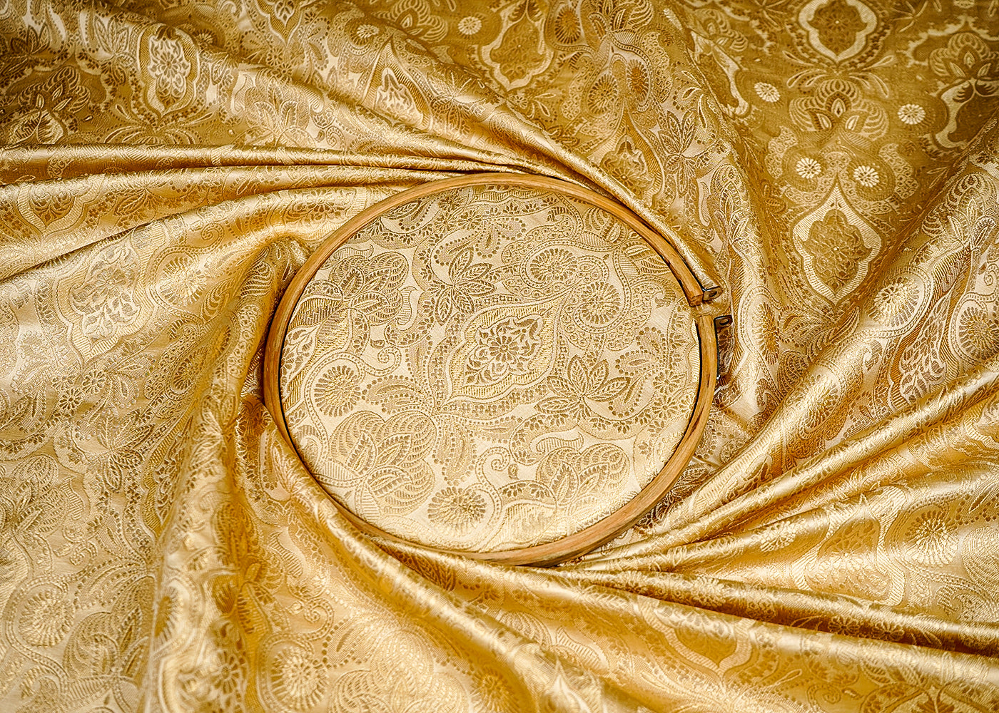 (Pre-Cut 1.35 MTR) Golden Banarasi Brocade Fabric With All Over Golden Zari Handloom 18342