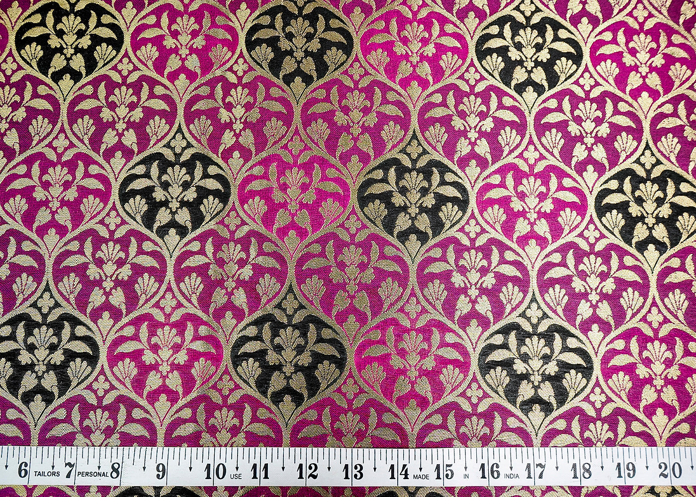 (Pre-Cut 2.3 MTR) Pink Banarasi Brocade Fabric With All Over Zari Handloom 18628