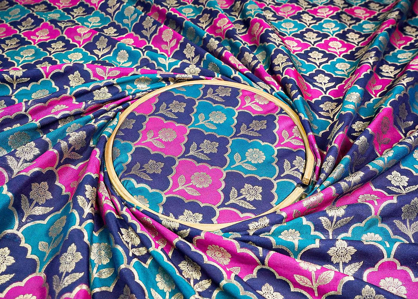 (Pre-Cut 2.55 MTR) Navy Blue Banarasi Brocade Fabric With All Over Zari Handloom 18664