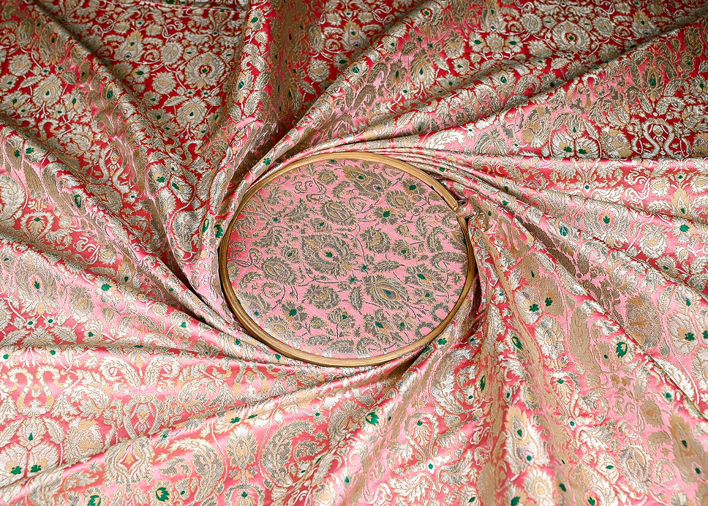 (Pre-Cut 0.9 MTR) Baby Pink Banarasi Brocade Fabric With All Over Thread And Zari Handloom 18756