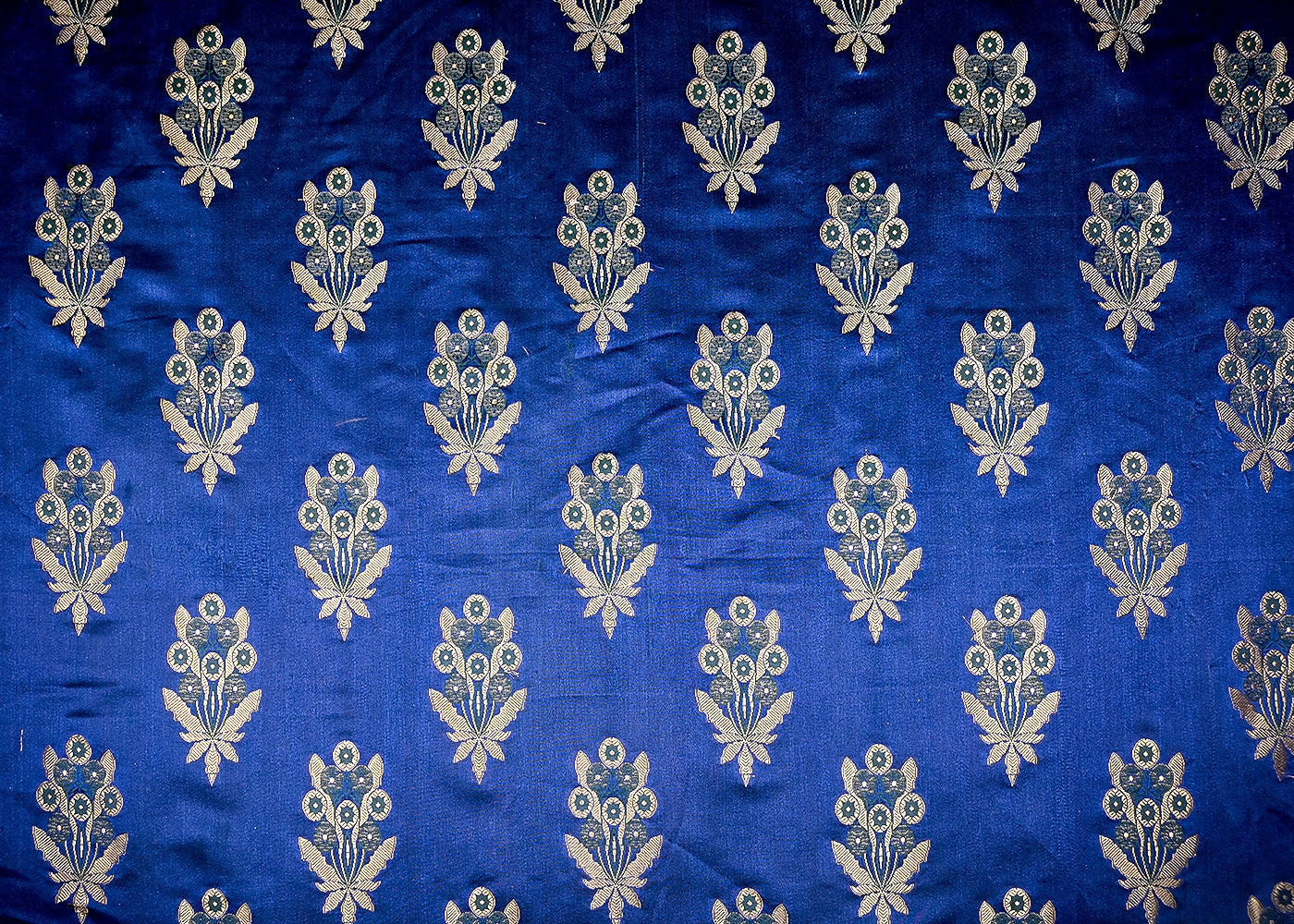 (Pre-Cut 2.1 Mtr) Navy Blue Banarasi Brocade Fabric With All Over Zari Handloom 18821