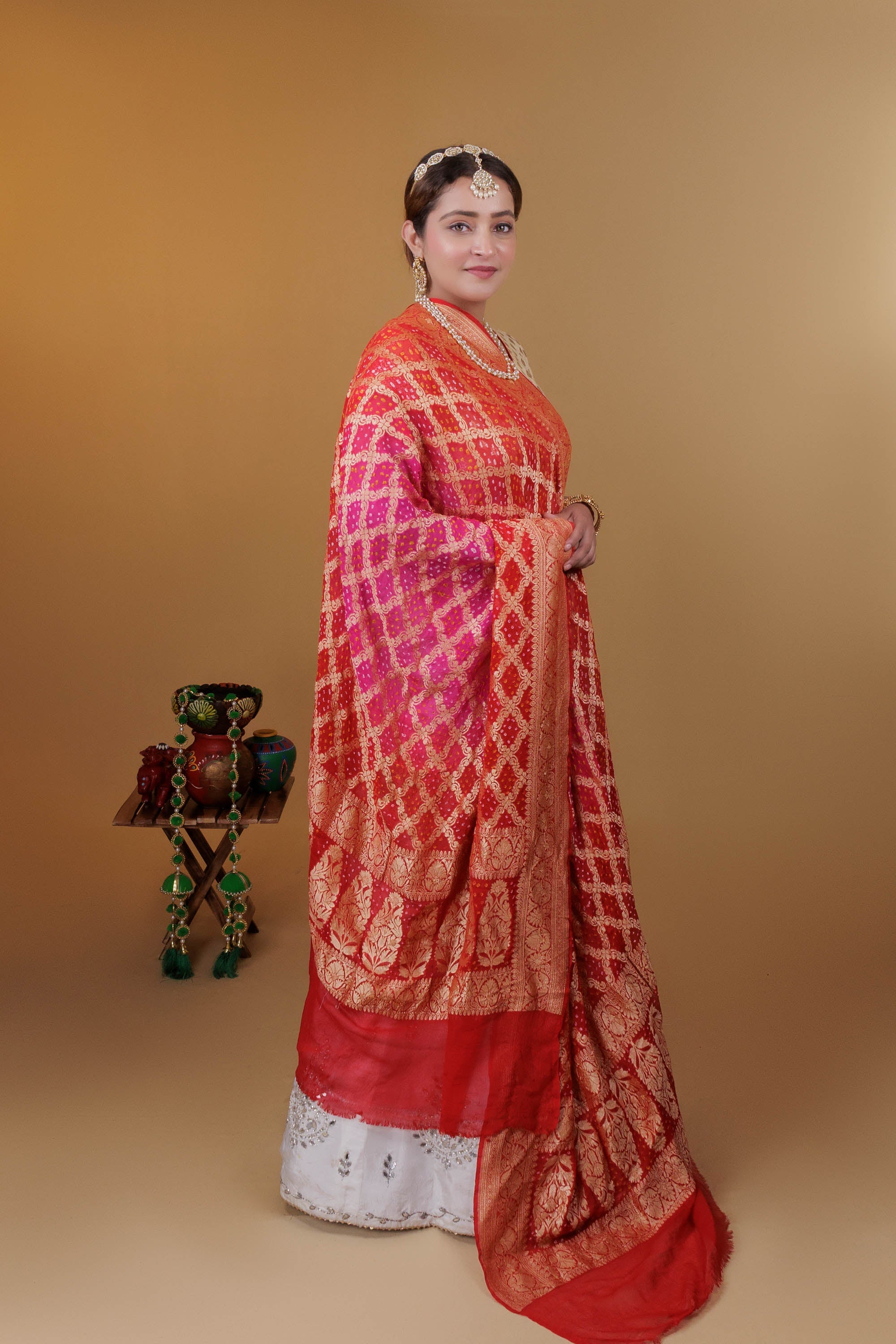 The Parampara -  Pink And Red Pure Georgette Bandhani Handloom Dupatta 18910