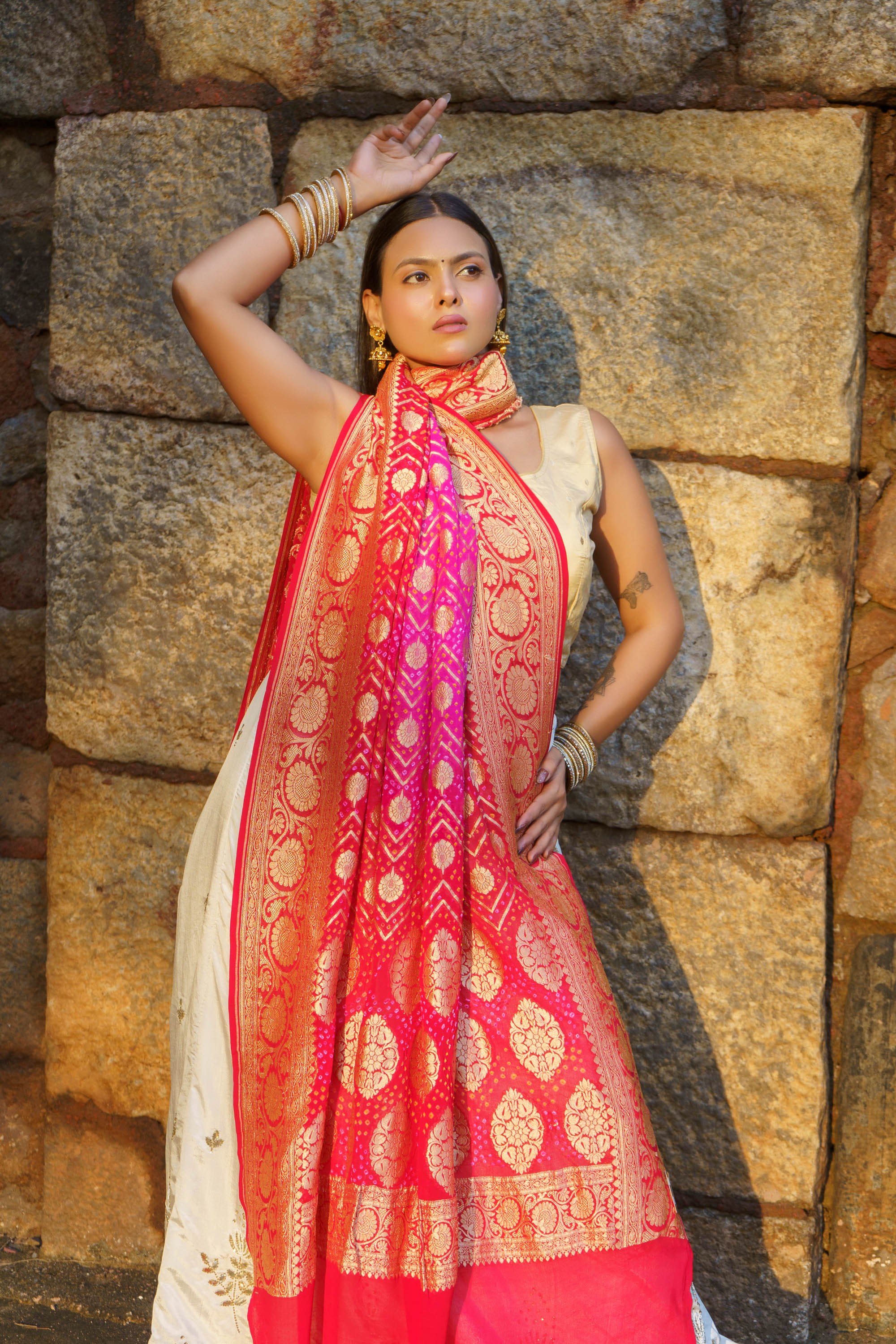 The Parampara -  Red And Pink Pure Georgette Bandhani Handloom Dupatta 18922