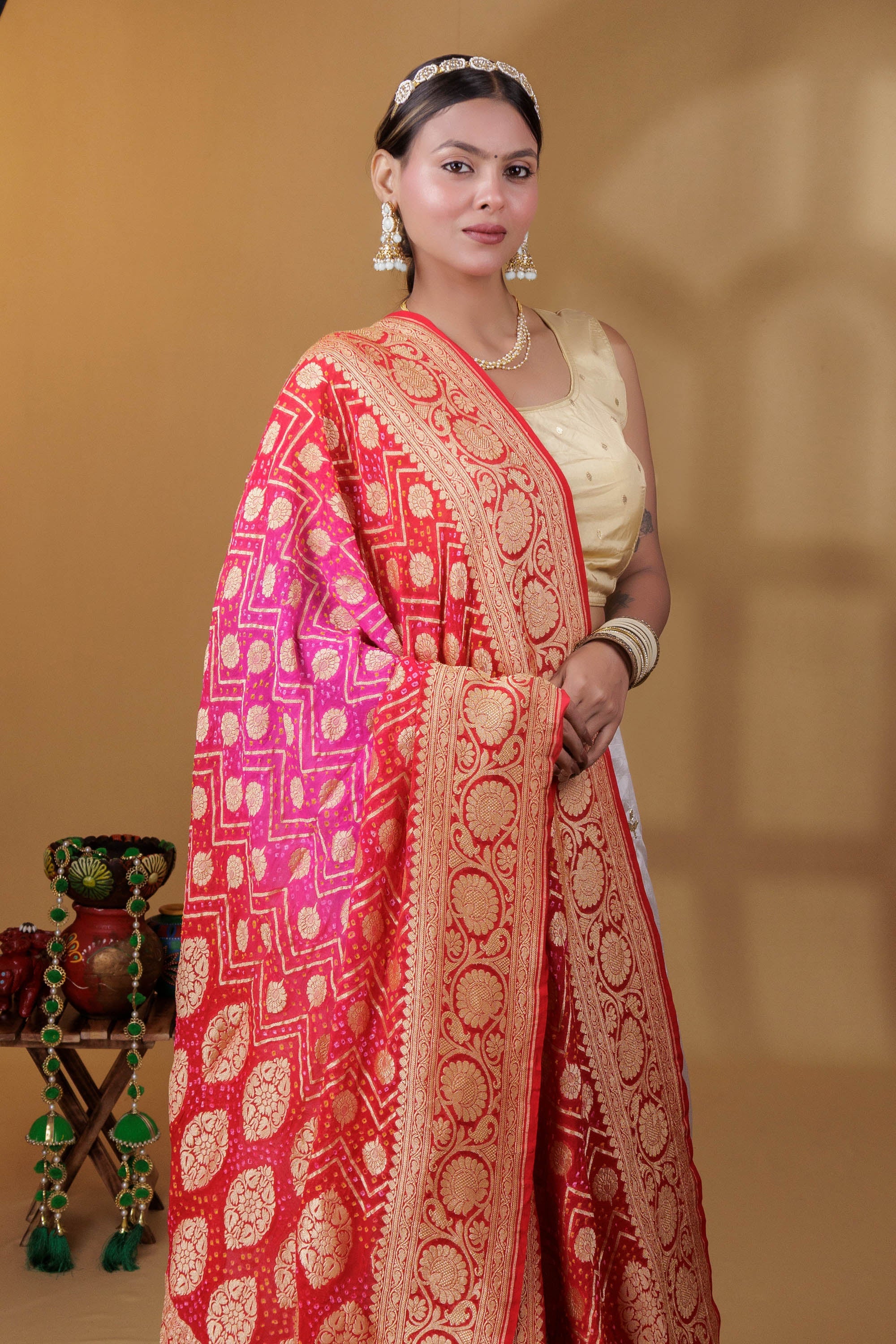 The Parampara -  Red And Pink Pure Georgette Bandhani Handloom Dupatta 18922
