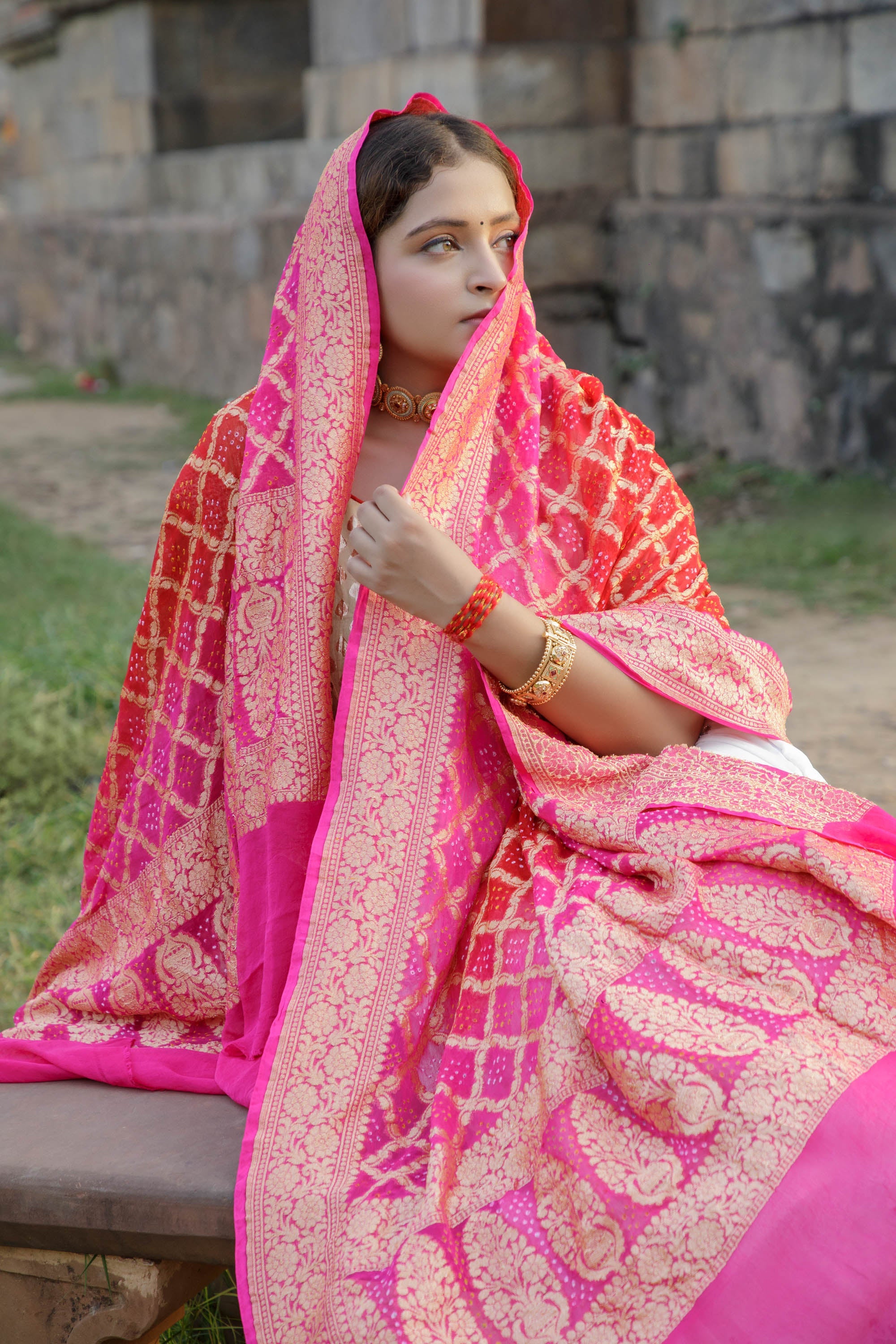 The Parampara -  Red And Pink Pure Georgette Bandhani Handloom Dupatta 18923