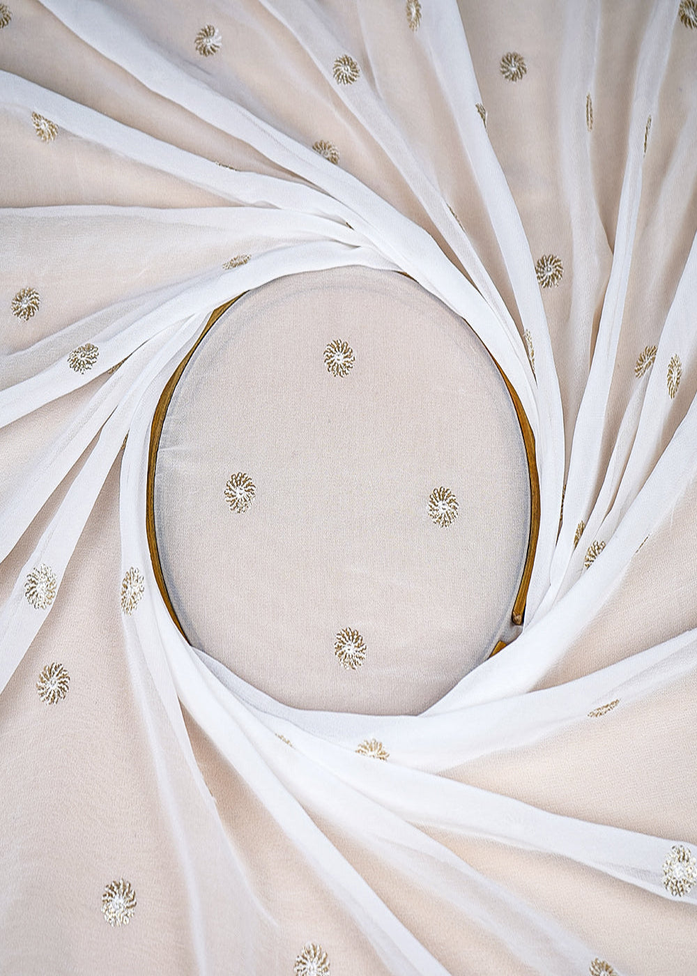 (Pre-Cut-4.6-MTR)-White-Georgette-Fabric-With-All-Over-Thread-And-Sequins-Work-18966