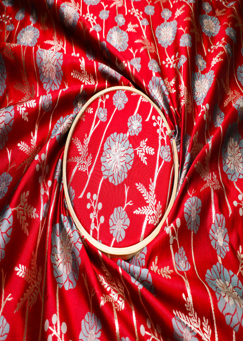 red-banarasi-brocade-fabric-with-all-over-thread-and-zari-handloom-19027-clsoe-view