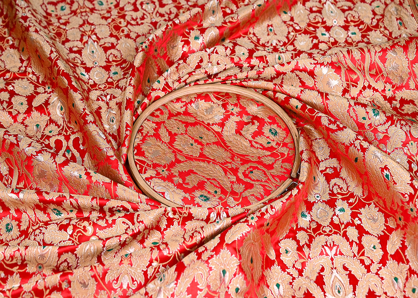Red Pure Banarasi Brocade Fabric With Thread And Zari Handloom 20012