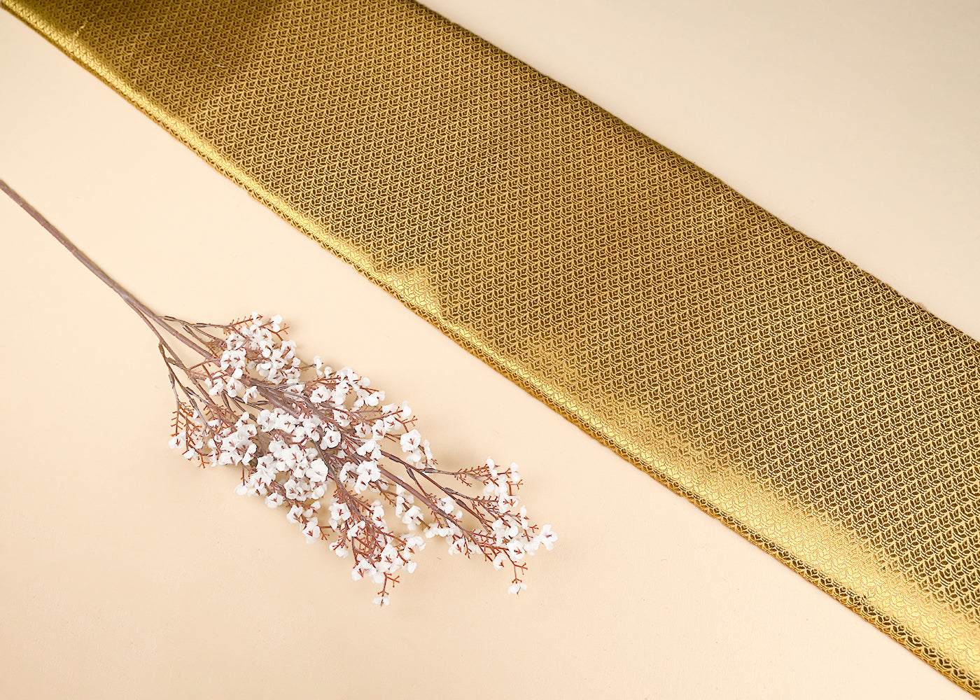 Golden-Banarasi-Brocade-Fabric-With-All-Over-Golden-Zari-Handloom-20153