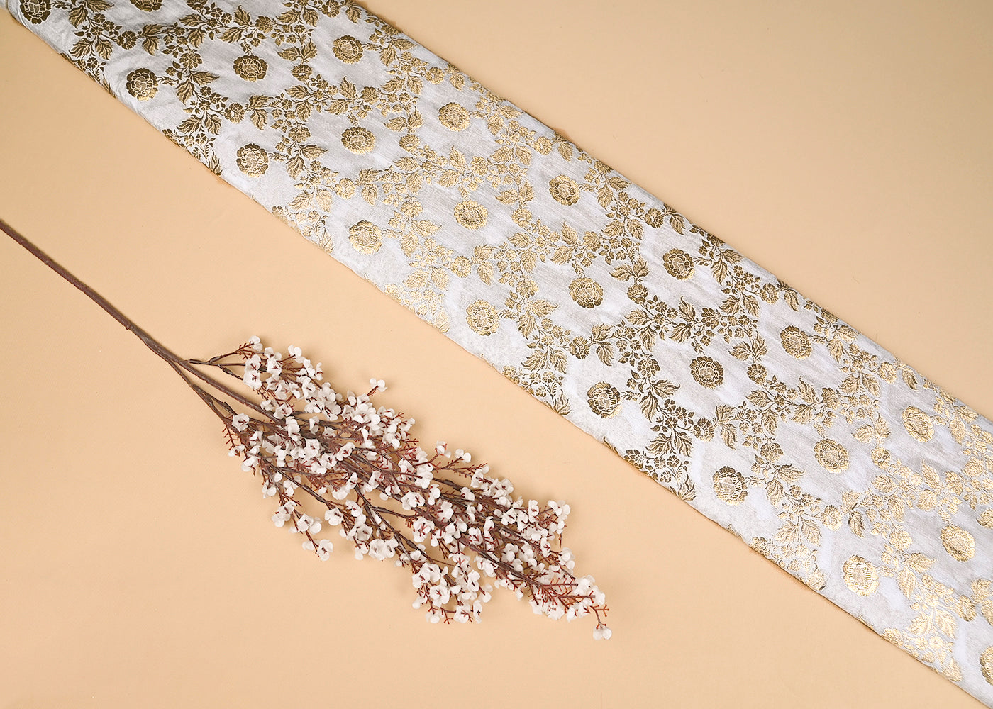 White  Silk Fabric With Allover Jaal Pattern Of Zari Handloom 20287