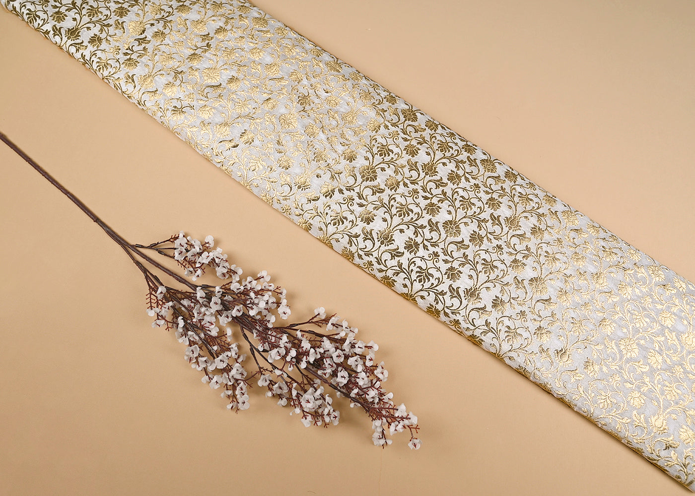 White  Silk Fabric With Allover Jaal Pattern Of Zari Handloom 20288