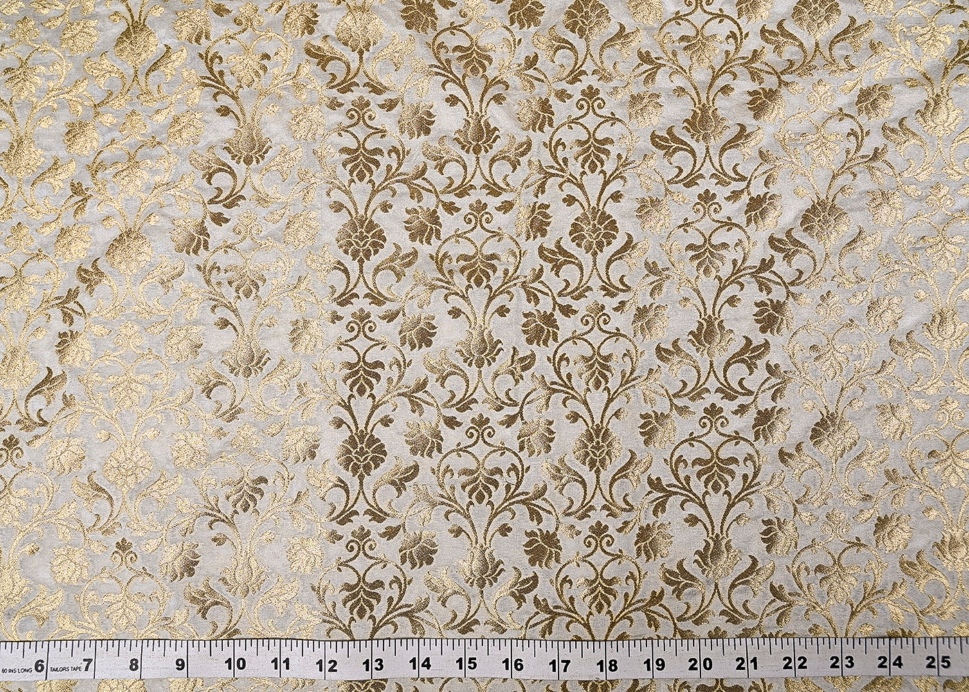 White  Silk Fabric With Allover Jaal Pattern Of Zari Handloom 20288