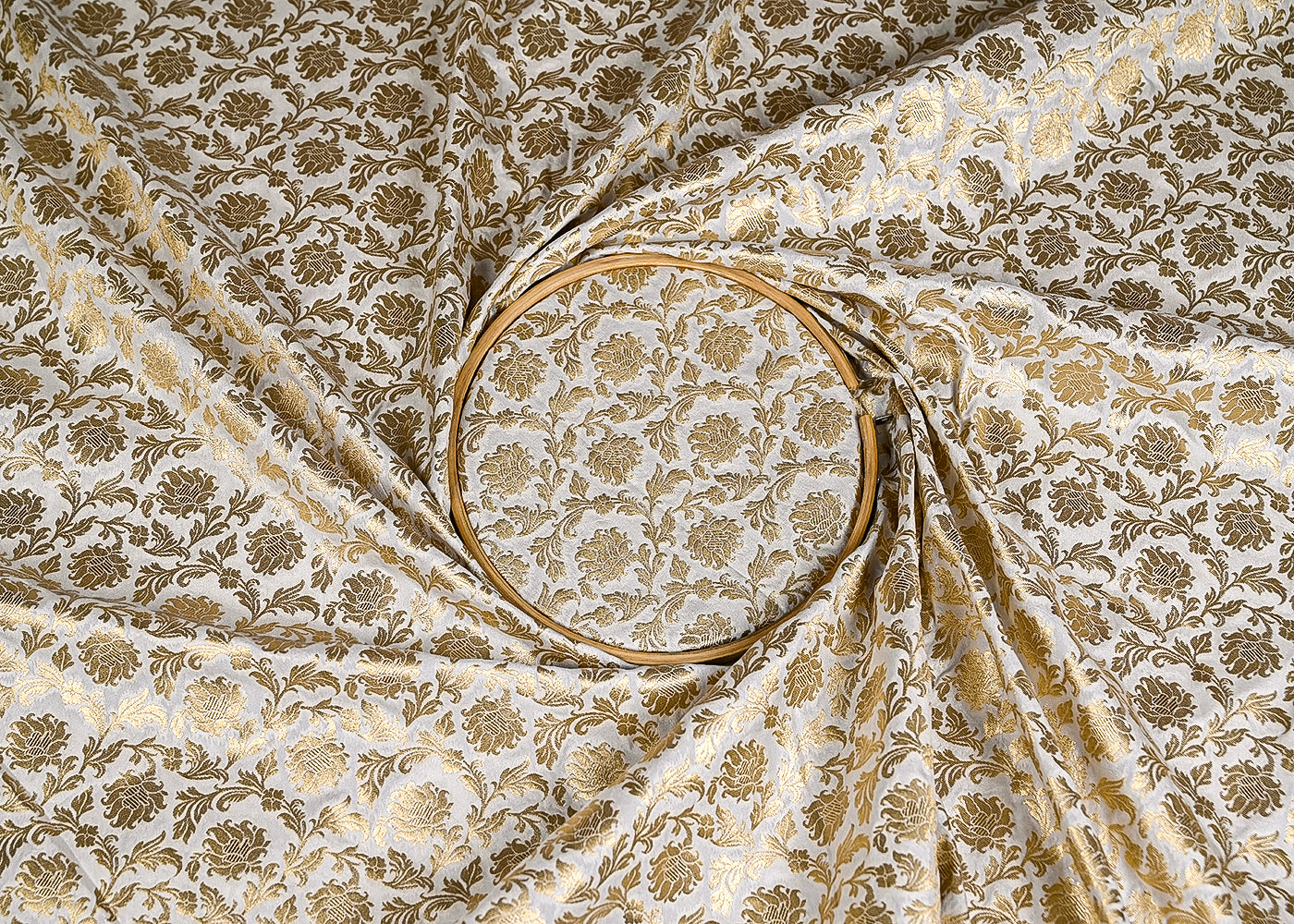 White  Silk Fabric With Allover Jaal Pattern Of Zari Handloom 20290