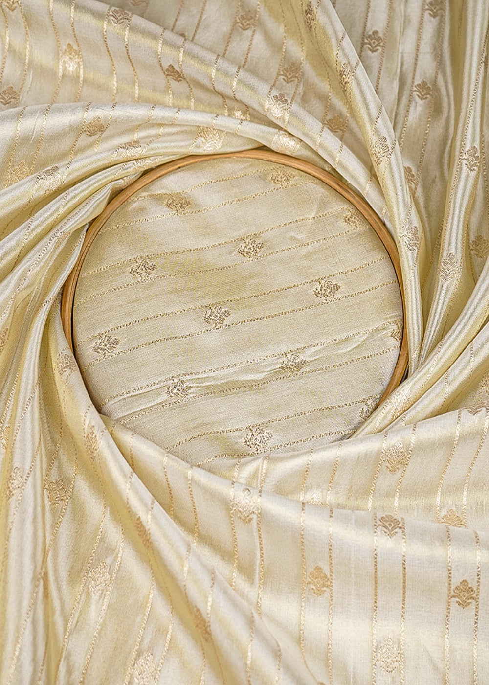Light-Golden-Tissue-Fabric-With-All-Over-Zari-Handloom-20354-close-view