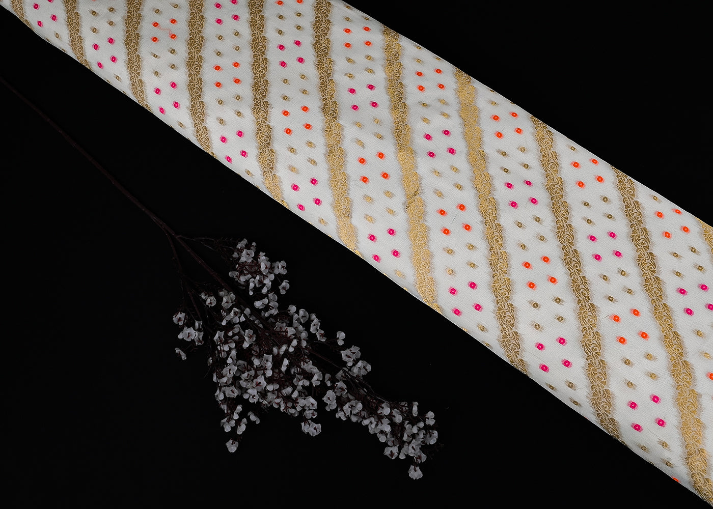 White Georgette Fabric With All Over Thread And Zari Handloom 20581