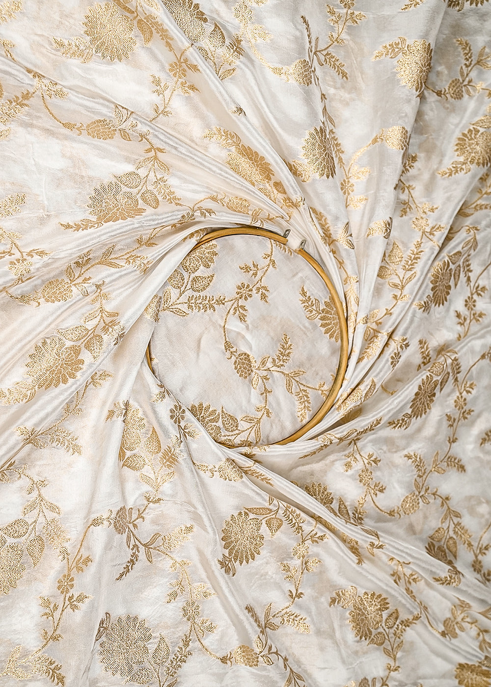 White-Banarasi-Brocade-Fabric-With-All-Over-Zari-Handloom-20668-close-view