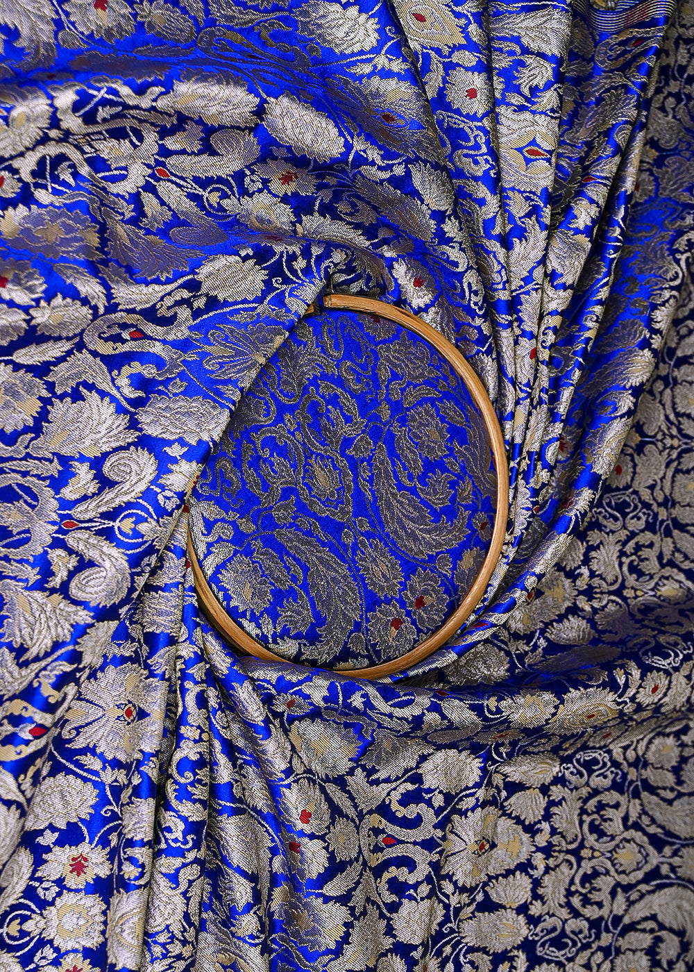Navy-Blue-Pure-Banarasi-Brocade-Fabric-With-All-Over-Thread-And-Zari-Handloom-20780-close-view