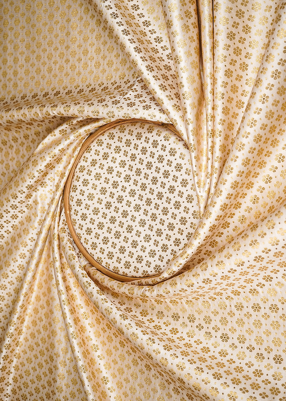 Cream-Banarasi-Brocade-Fabric-With-All-Over-Golden-Zari-Handloom-20817-close-view