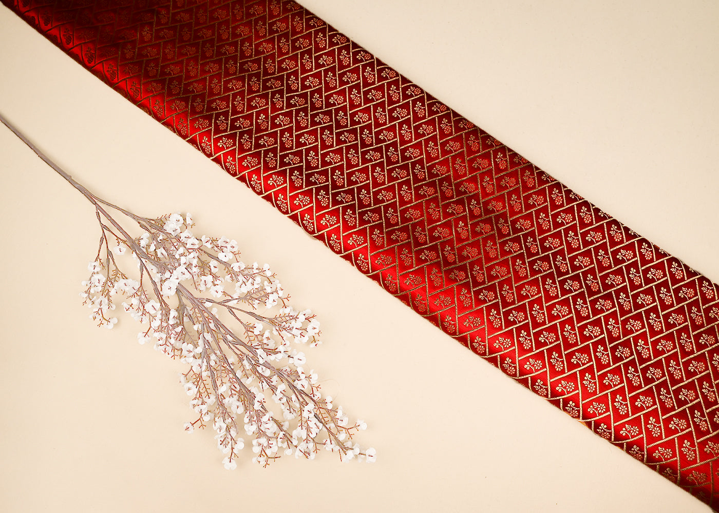 Red-Banarasi-Brocade-Fabric-With-All-Over-Golden-Zari-Handloom-20833