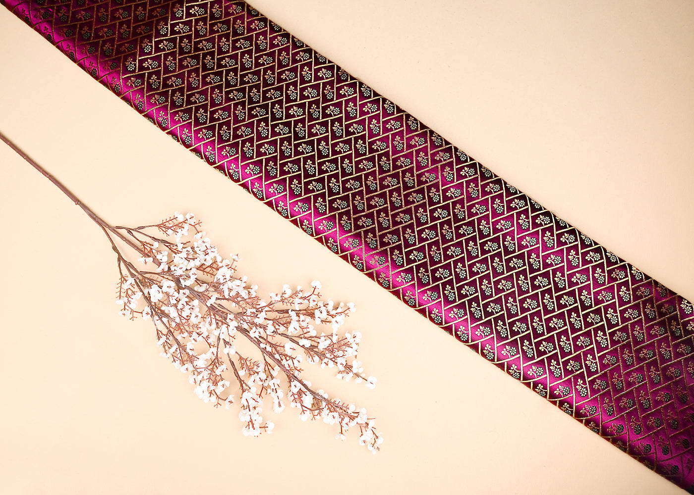 Dark-Pink-Banarasi-Brocade-Fabric-With-All-Over-Golden-Zari-Handloom-20840