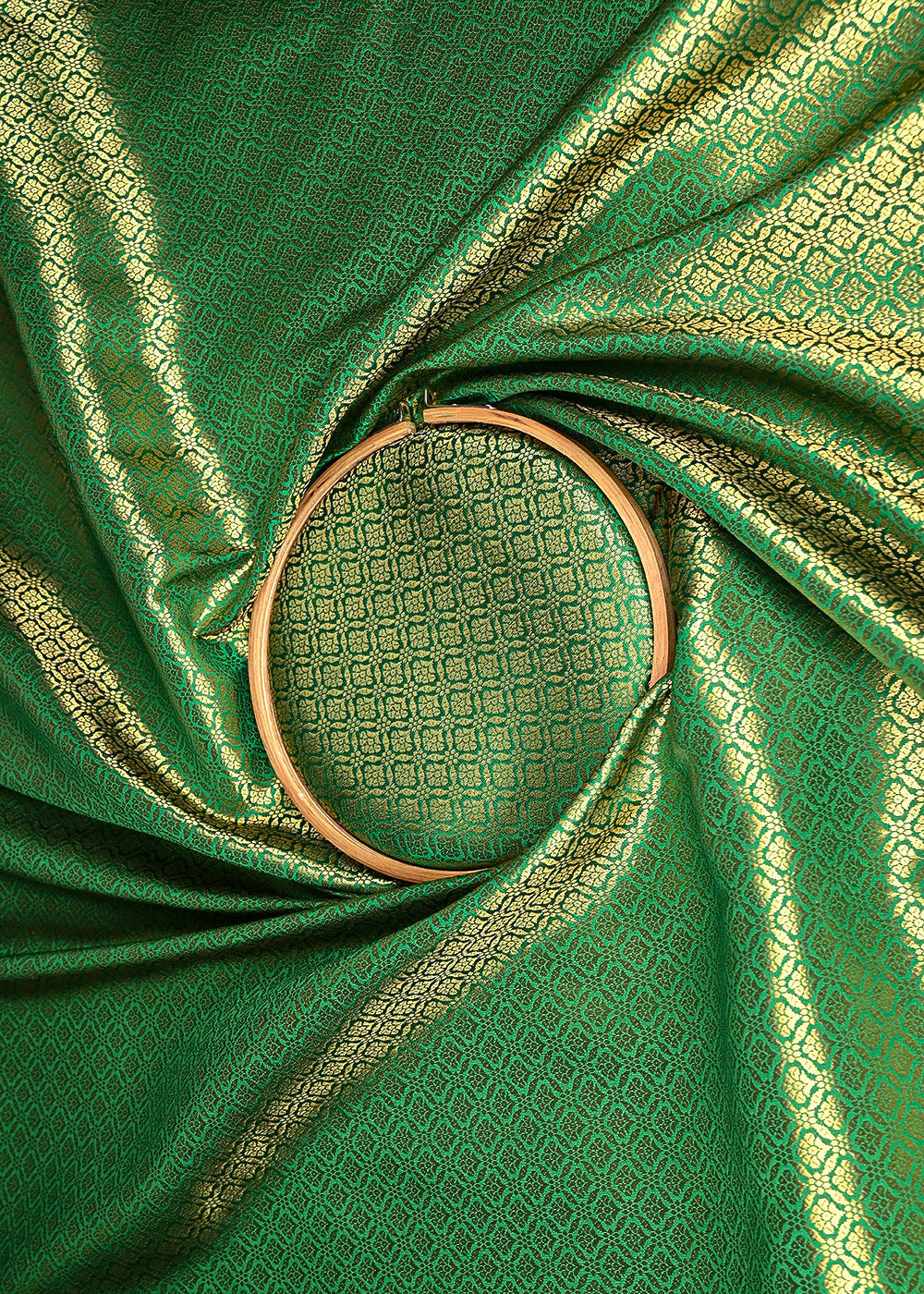 Green-Banarasi-Brocade-Fabric-With-All-Over-Golden-Zari-Handloom-21056-close-view