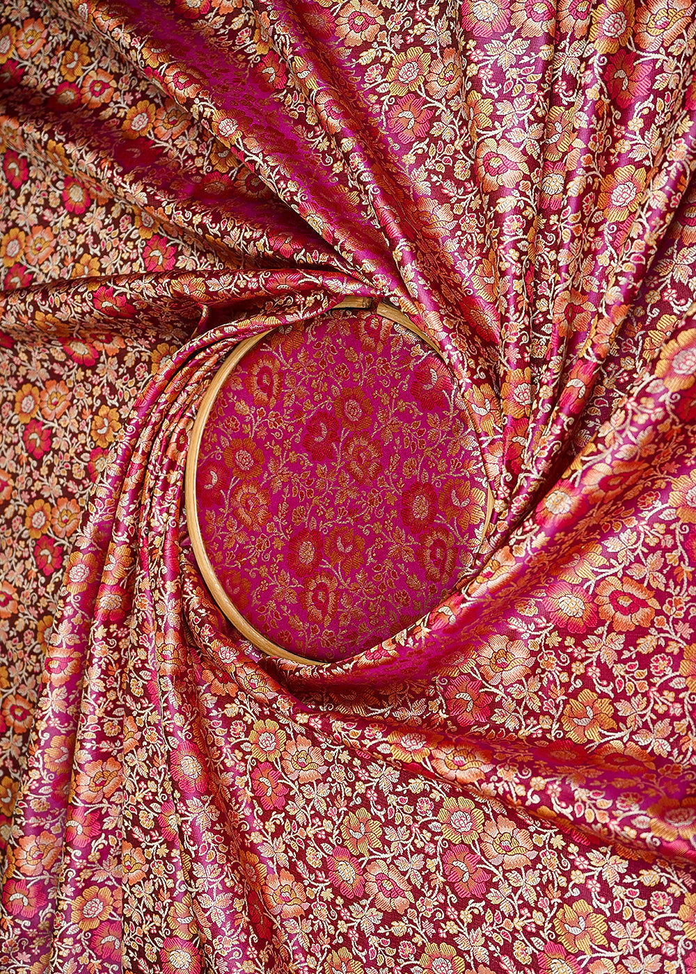 Purple-Banarasi-Brocade-Fabric-With-All-Over-Thread-And-Zari-Handloom-21264-close-view
