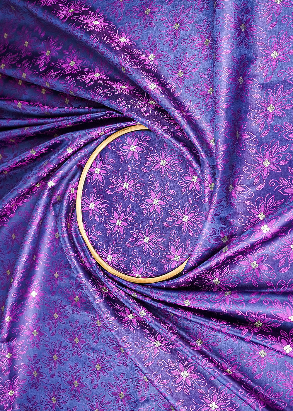 Navy-Blue-Banarasi-Brocade-Fabric-With-All-Over-Thread-And-Zari-Handloom-21271-close-view