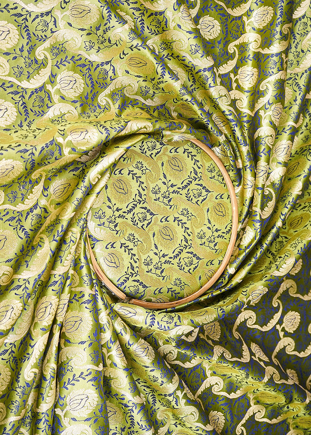 Light-Green-Banarasi-Brocade-Fabric-With-All-Over-Thread-And-Zari-Handloom-21276-close-view