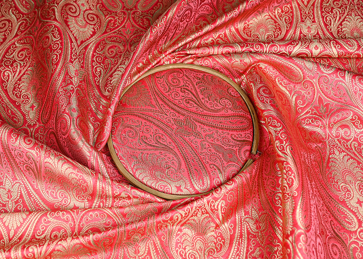 Gajri-Banarasi-Brocade-Fabric-With-All-Over-Golden-Zari-Handloom-21309-close-view