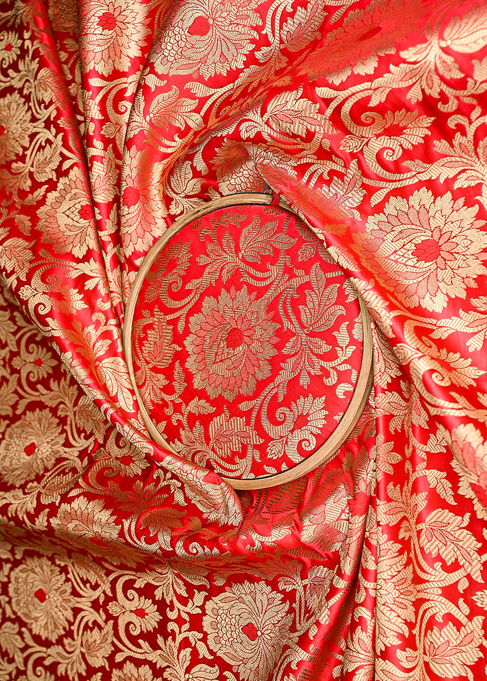Red-Banarasi-Brocade-Fabric-With-All-Over-Golden-Zari-Handloom-21331-close-view