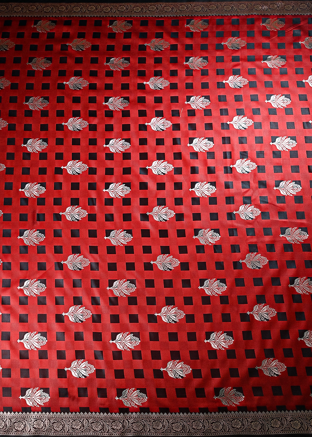 Maroon Banarasi Brocade Fabric With All Over Thread And Zari Handloom 21356