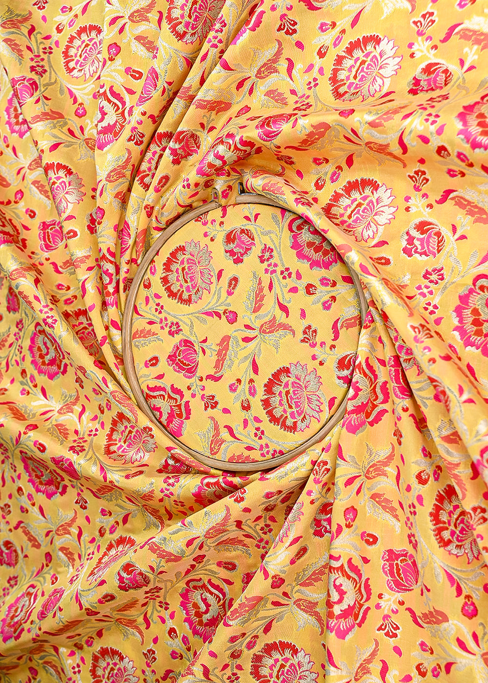 Yellow-Banarasi-Brocade-Fabric-With-All-Over-Thread-And-Zari-Handloom-21468-close-view