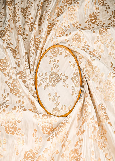 White Dyeable Crepe Fabric With All Over Zari Handloom 21690