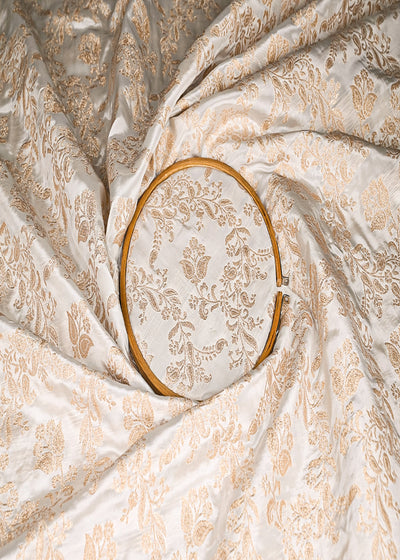 White Dyeable Crepe Fabric With All Over Zari Handloom 21691