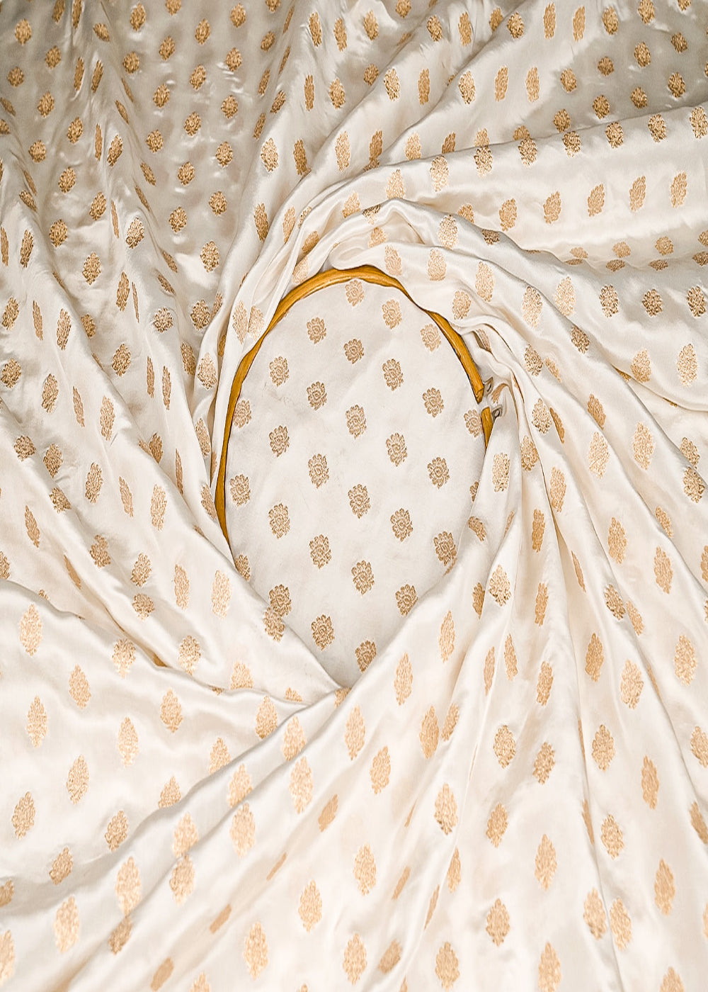 White-Dyeable-Crepe-Fabric-With-All-Over-Buti-Of-Zari-Handloom-21694-close-view