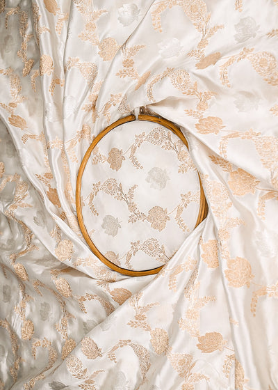 White Dyeable Crepe Fabric With All Over Zari Handloom 21696