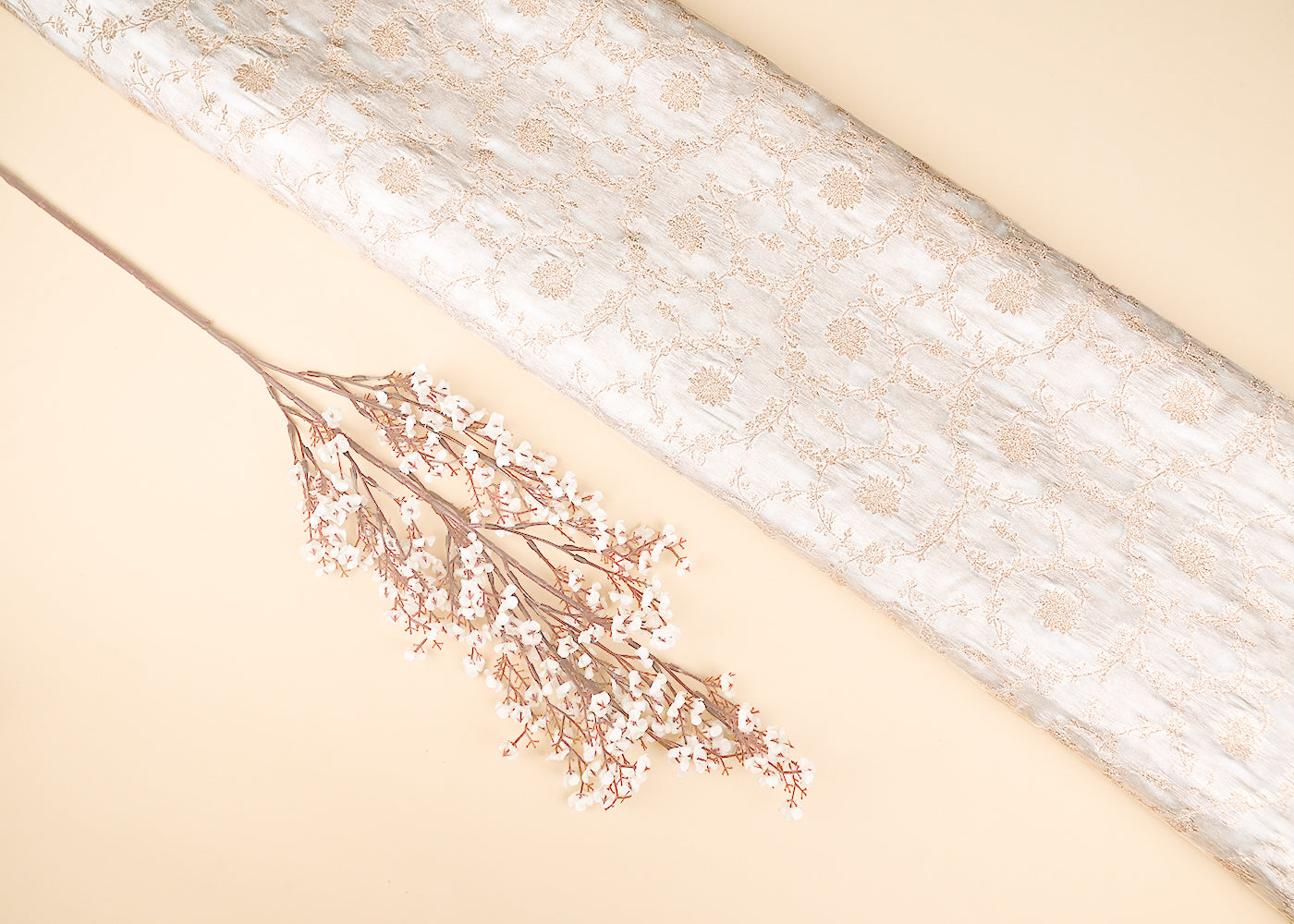 White Dyeable Crepe Fabric With All Over Zari Handloom 21700