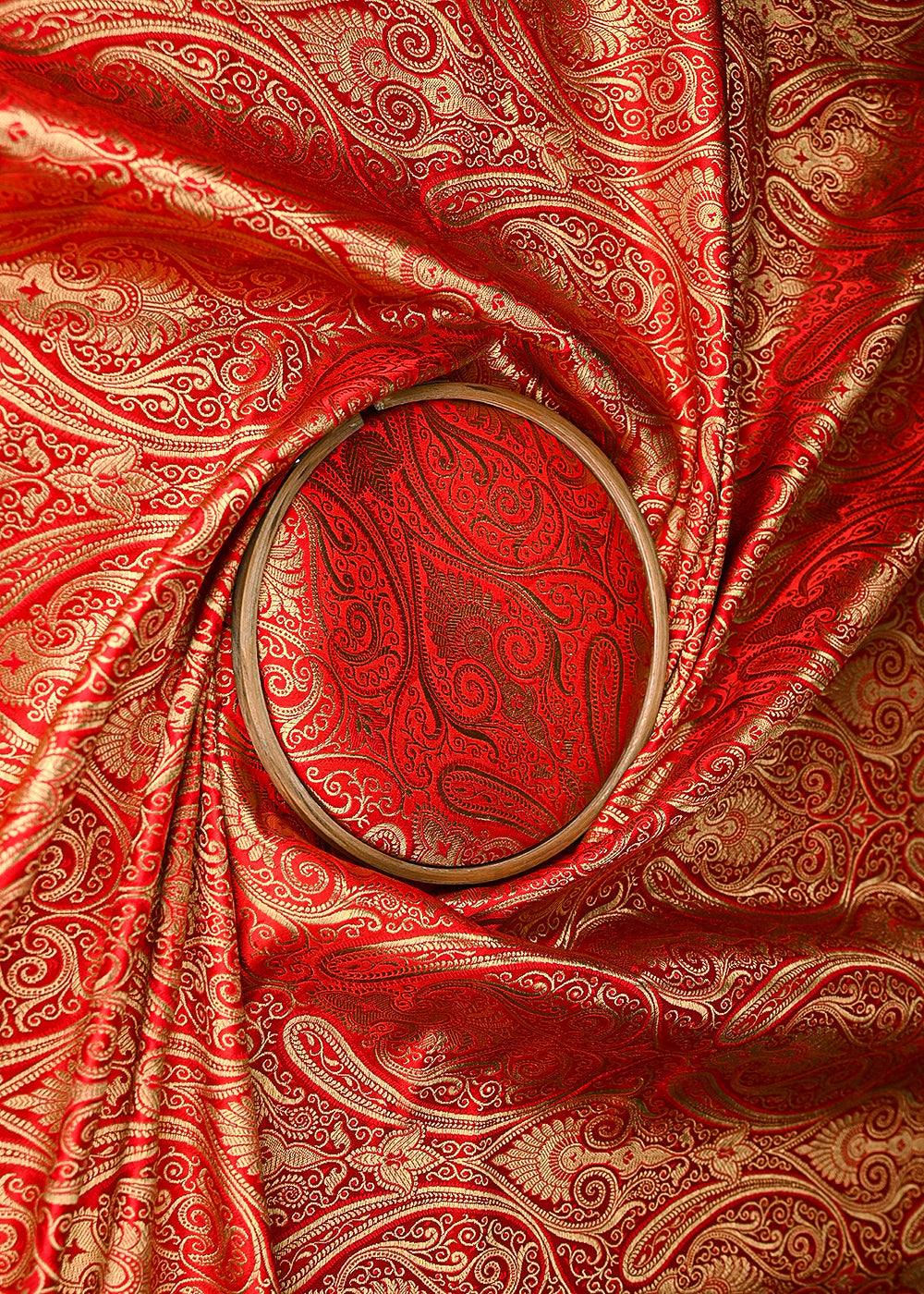 Red-Banarasi-Brocade-Fabric-With-All-Over-Golden-Zari-Handloom-21841-close-view