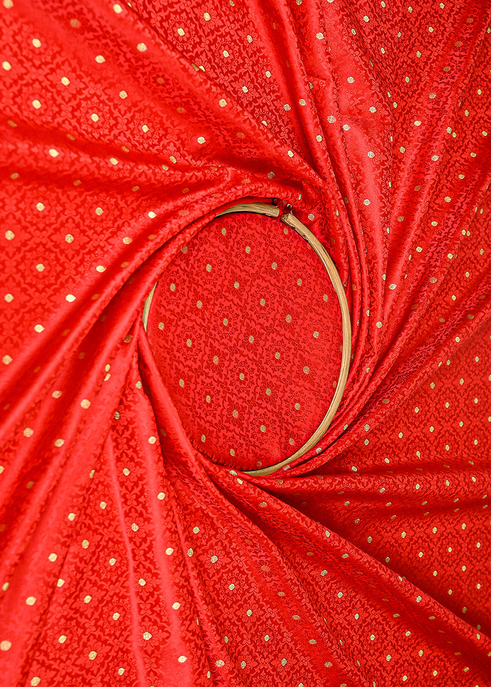 Red-Banarasi-Brocade-Fabric-With-All-Over-Golden-Zari-Handloom-21922-close-view