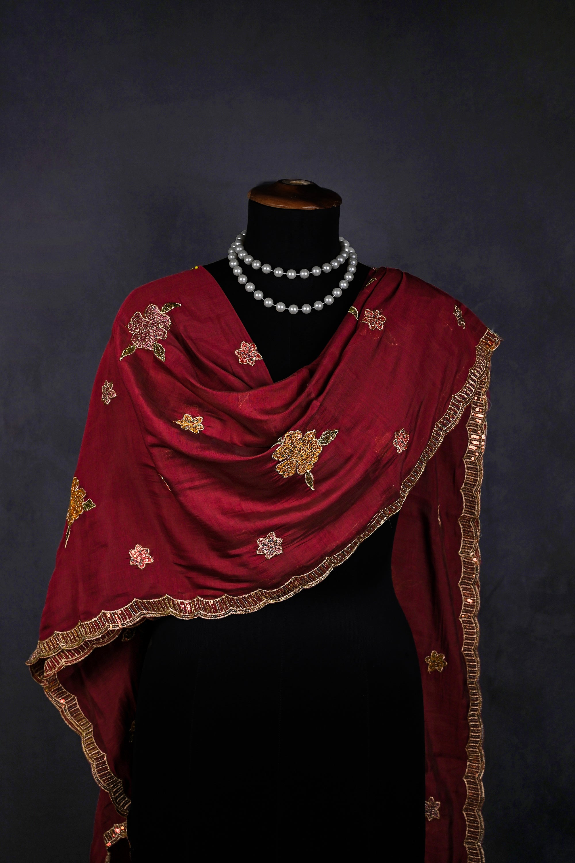 Mauve-Chanderi-Dupatta-With-All-Over-Zari,-Thread-And-Sequins-Work-21945-wearing-view