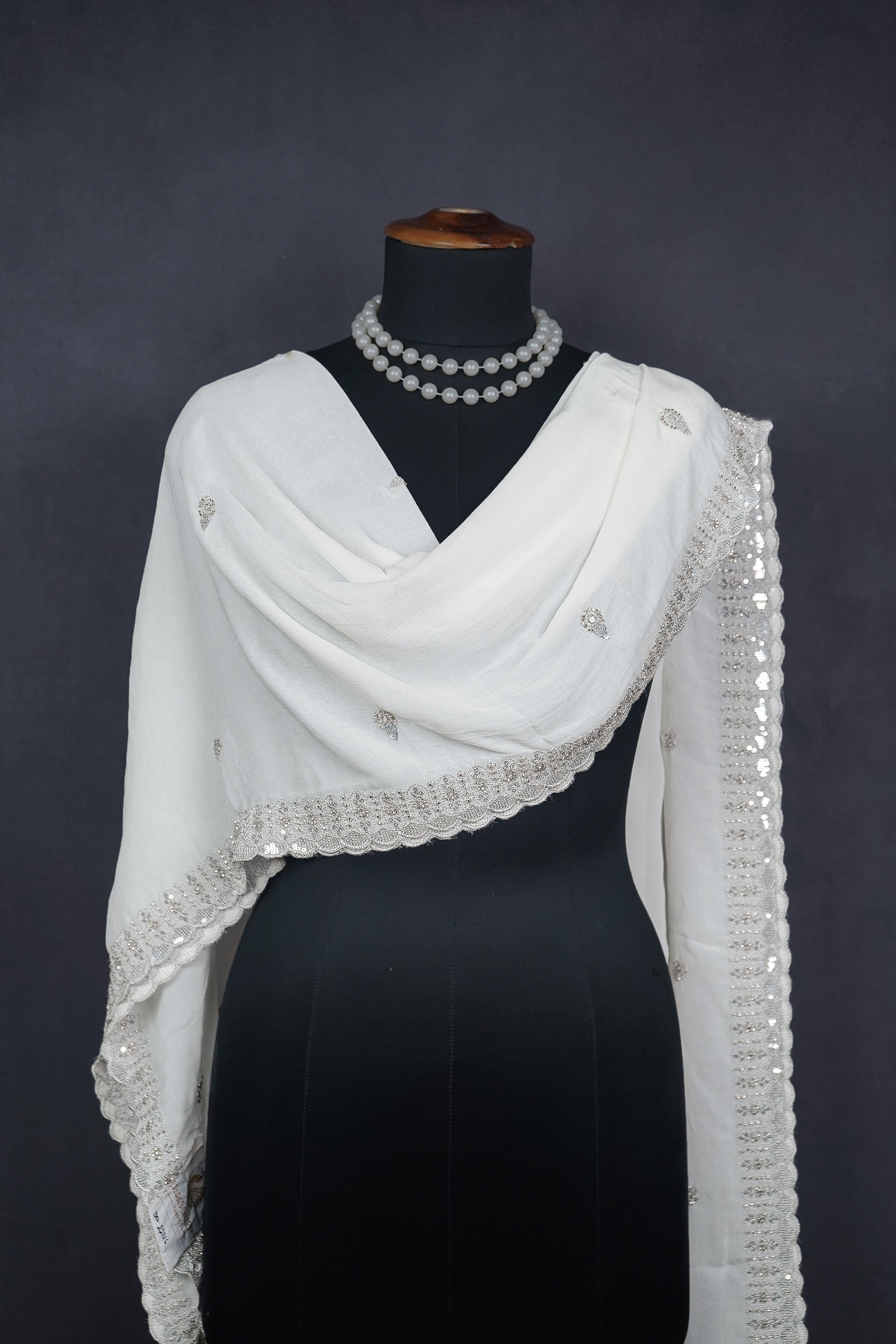 white-georgette-dupatta-with-all-over-katdana-bead-zari-and-sequins-with-borders-20706-real-view