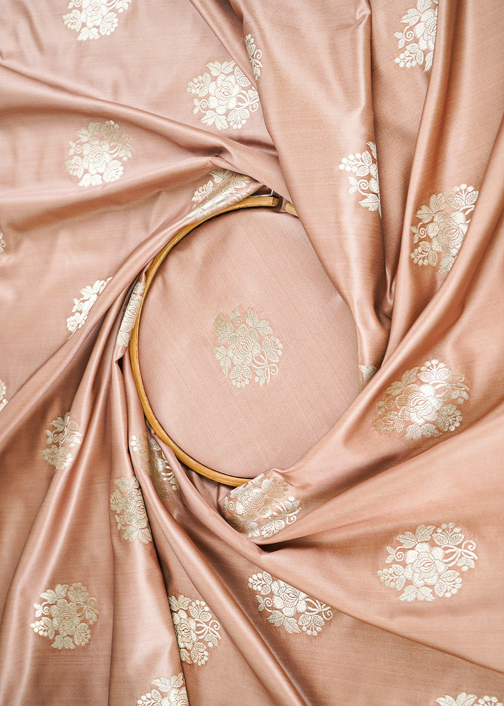 Mauve-Banarasi-Brocade-Fabric-With-Allover-Golden-Zari-Handloom-22251-close-view