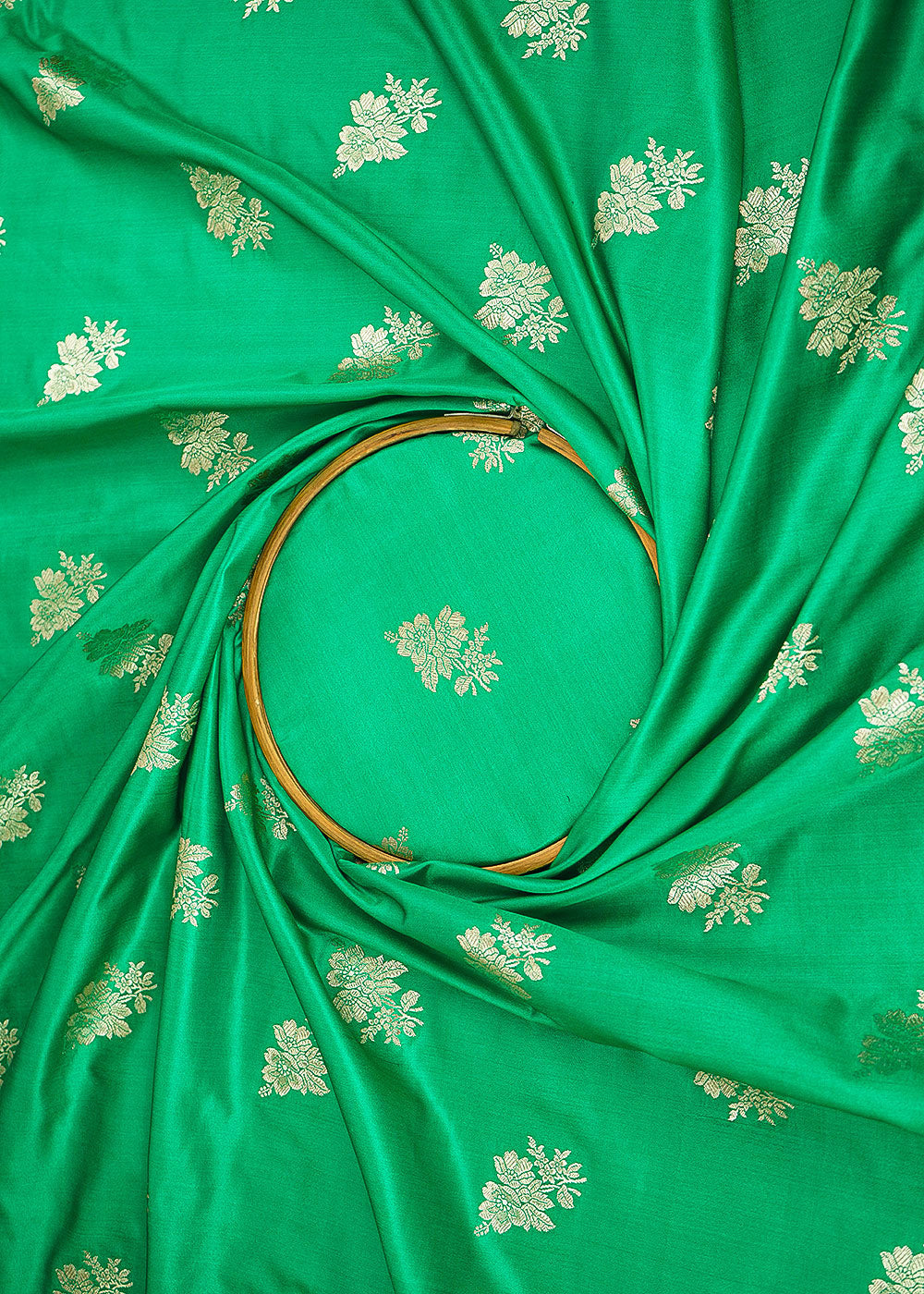 Green-Banarasi-Brocade-Fabric-With-Allover-Zari-Handloom-22259-close-view