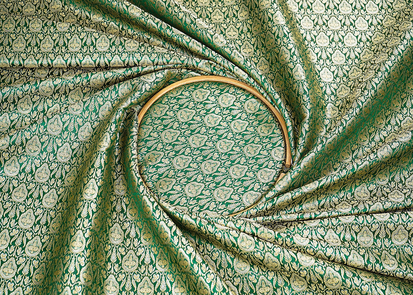 Green-Banarasi-Brocade-Fabric-With-Allover-Golden-Zari-Handloom-22303-close-view