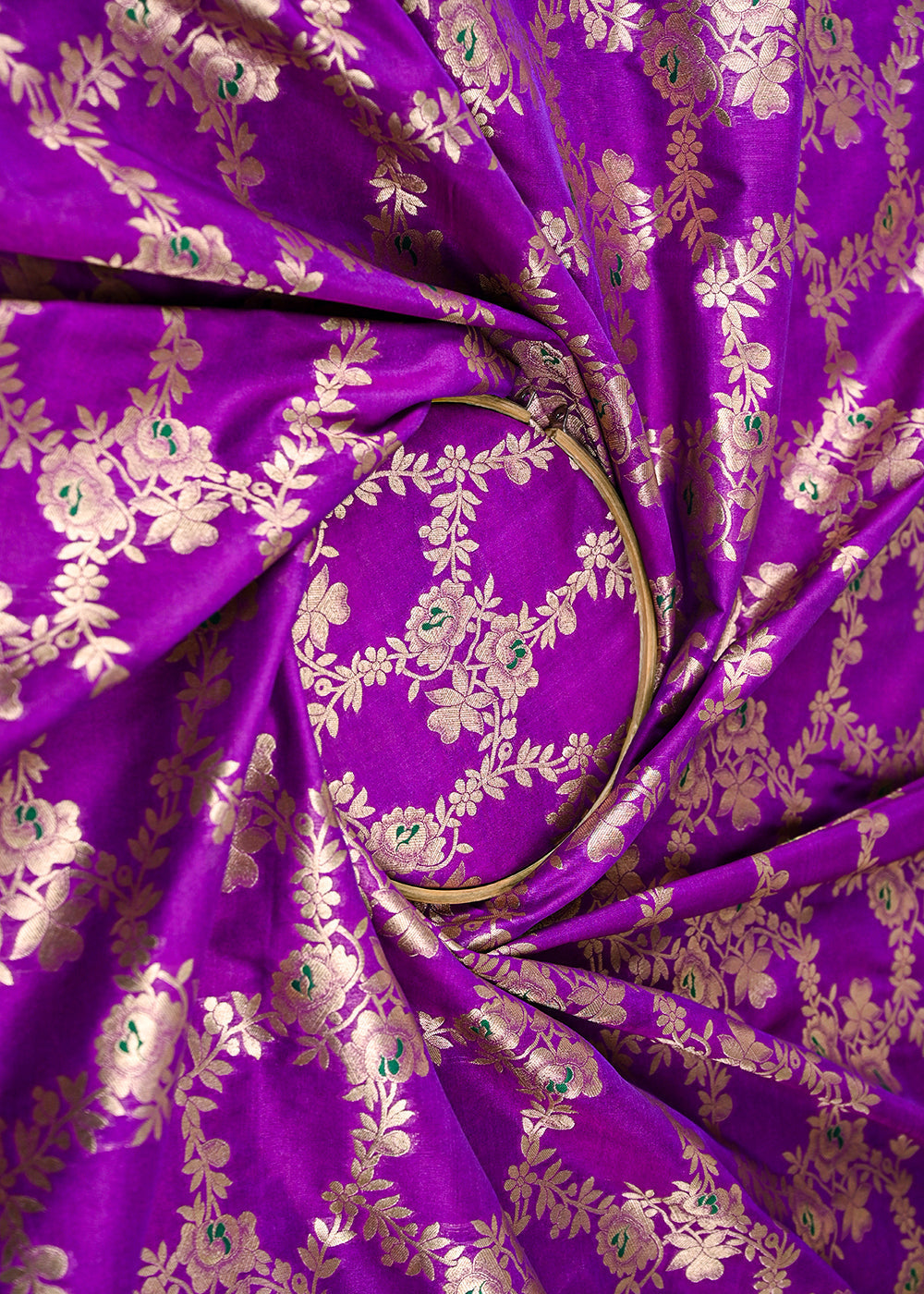 Purple-Banarasi-Brocade-Fabric-With-All-Over-Thread-And-Zari-Handloom-22313-close-view