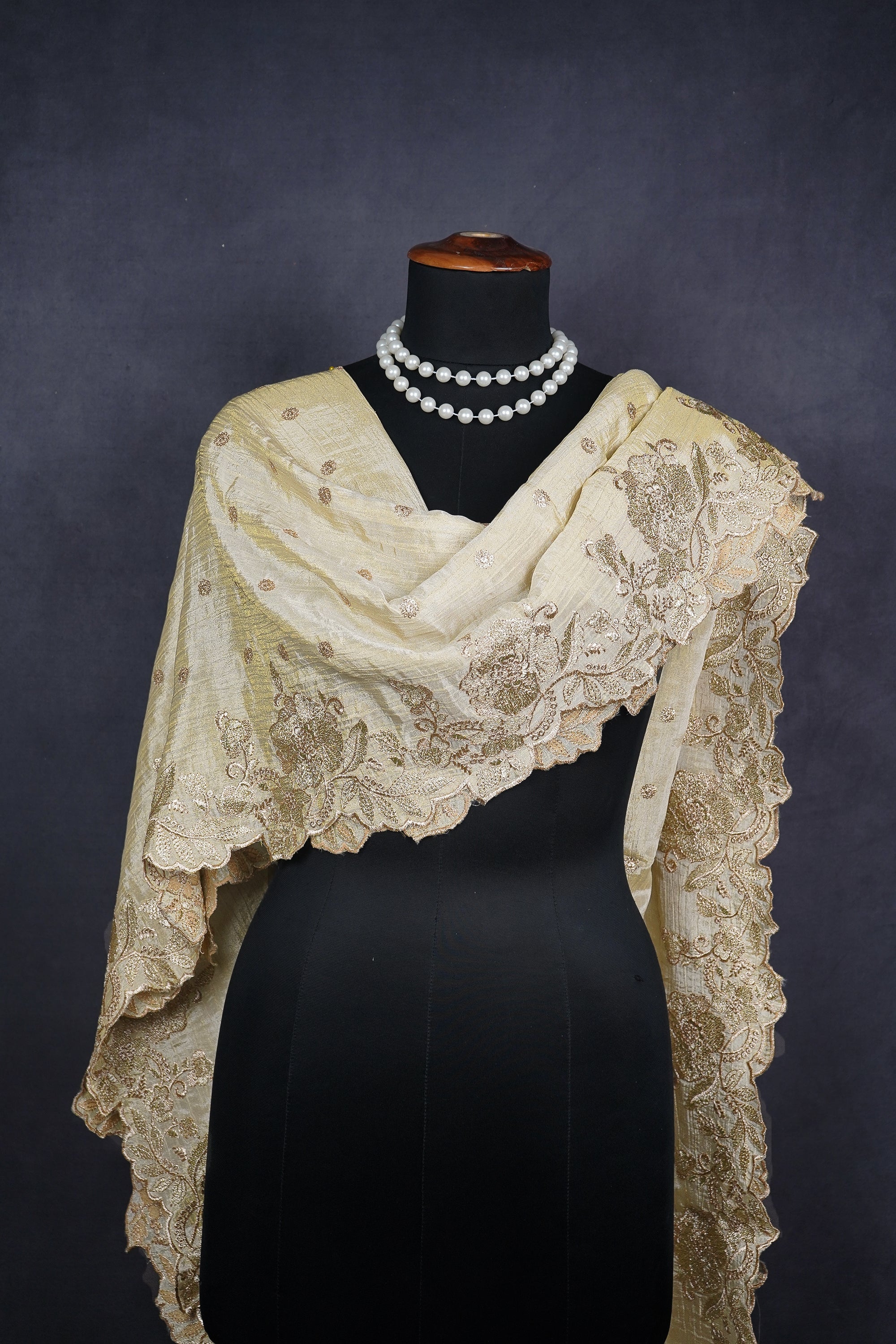 white-tissue-dupatta-with-all-over-zari-and-sequins-work-with-scalloped-borders-22332-real-view