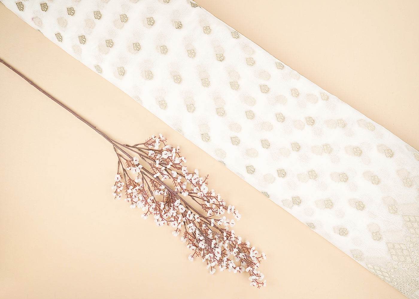 White-Dyeable-Georgette-Fabric-With-Allover-Zari-Handloom-With-One-Side-Border-22343